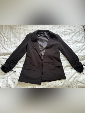 Women’s black blazer
